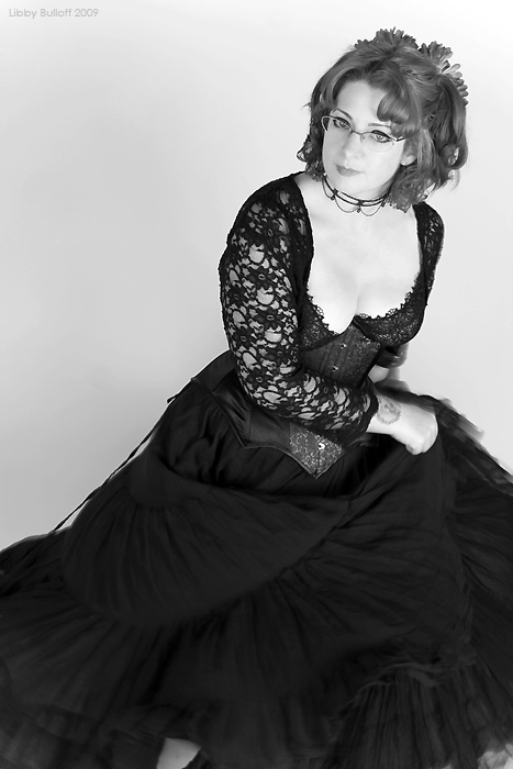 Suzanne Forbes by Libby Bulloff black and white June 2009